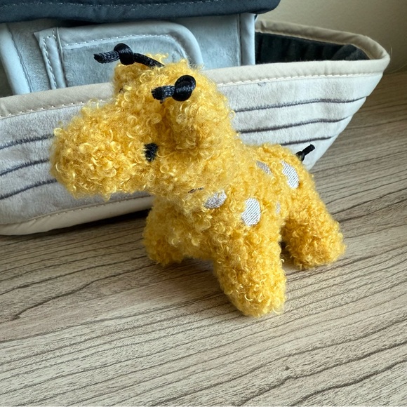 Noah’s Ark | Plush Animal Playset - Picture 4 of 6